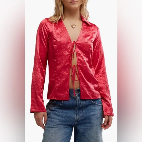 Free People Star Eyes Crinkle Red Top in Small NWOT - Picture 2 of 10